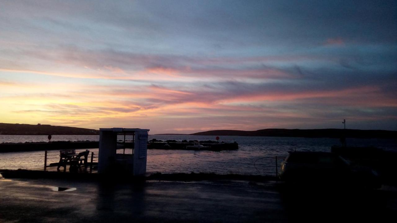 The Uyeasound Old Pier Cottage Belmont  Bagian luar foto